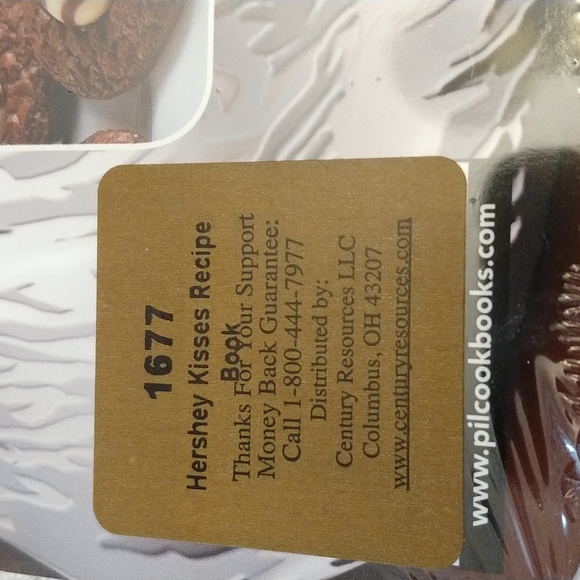 HUGE Hershey's Mug and Recipe Book - Picture 3 of 8